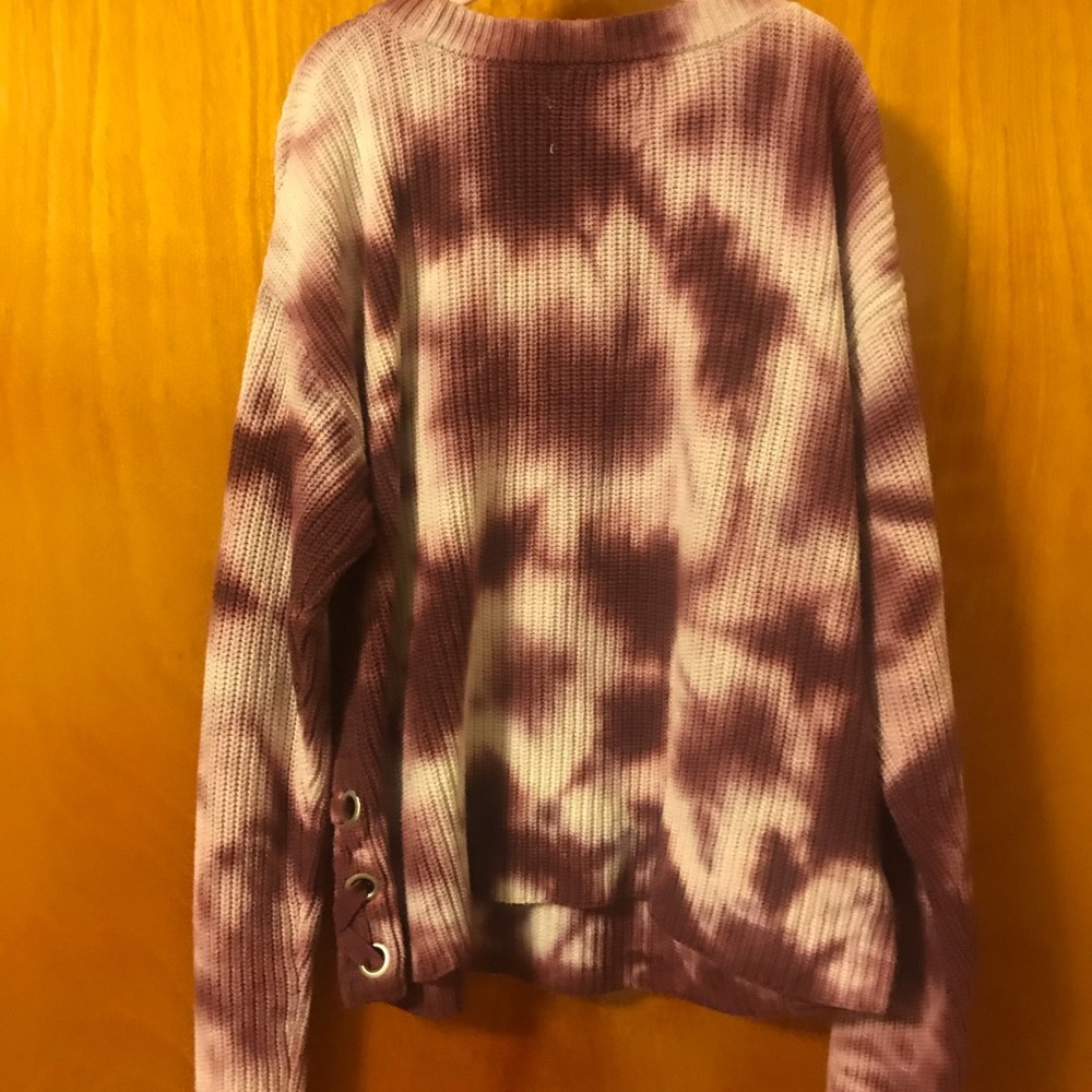 Sweater - Picture 2 of 4